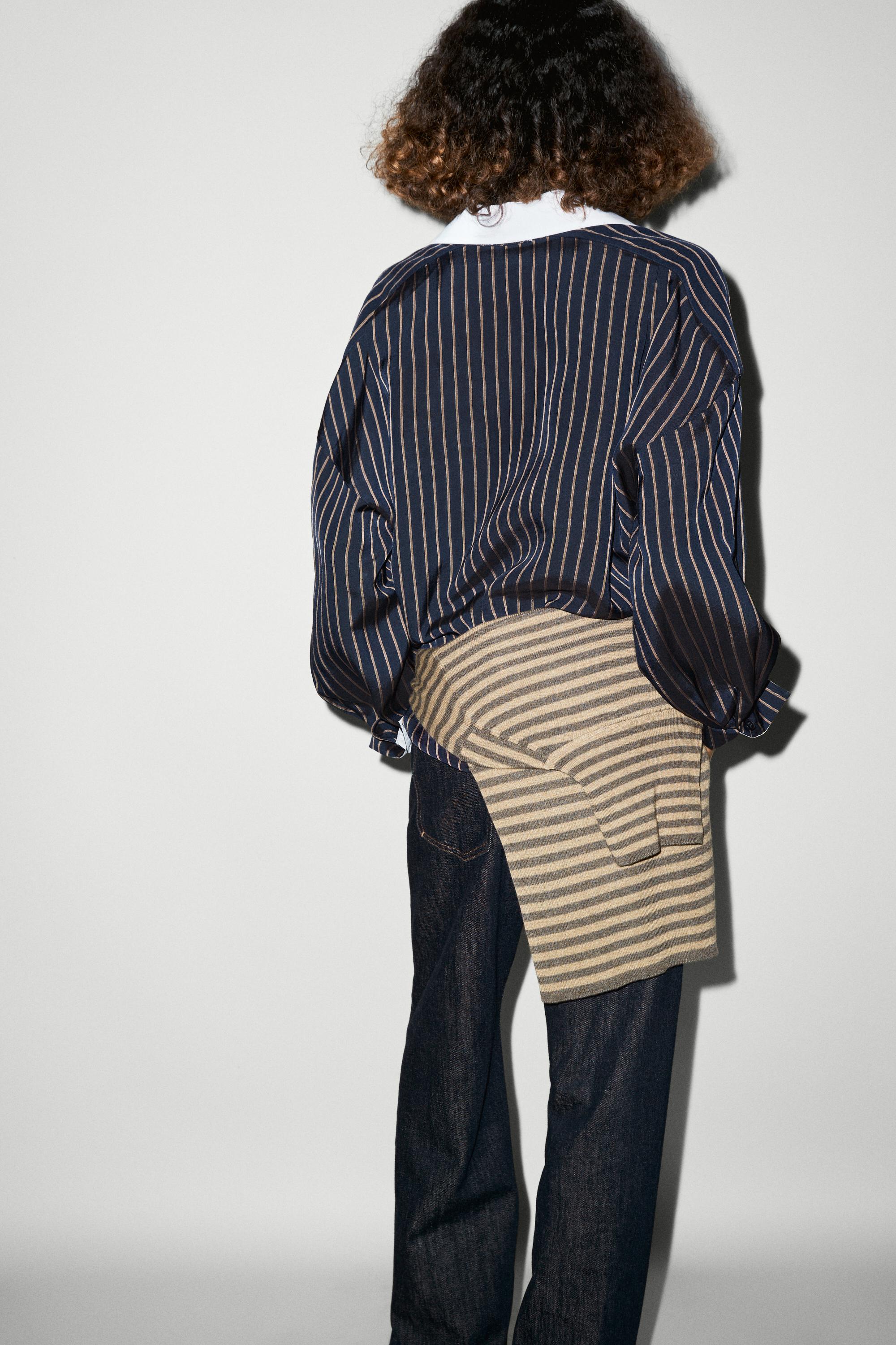 Chemise à rayures et col contrastant